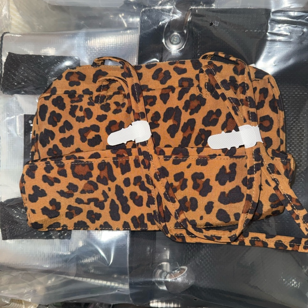 BAGGU Nylon Bowler Bag in Leopard NEW WITH TAGS Nwt - Picture 5 of 5